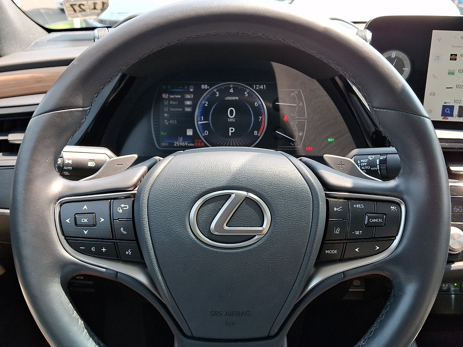 Used 2023 Lexus ES 250 w/ Premium Package AWD/4WD image 20
