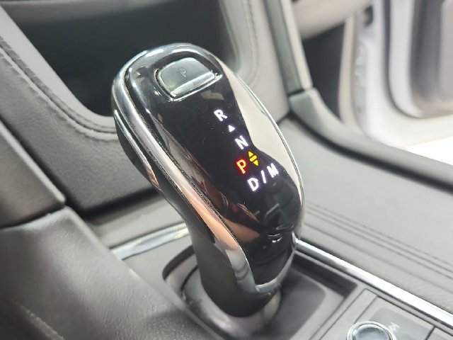 Used 2023 Cadillac XT5 Premium Luxury w/ LPO, Floor Liner Package AWD/4WD image 28