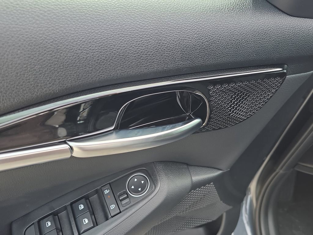 New 2026 Kia Seltos S image 19