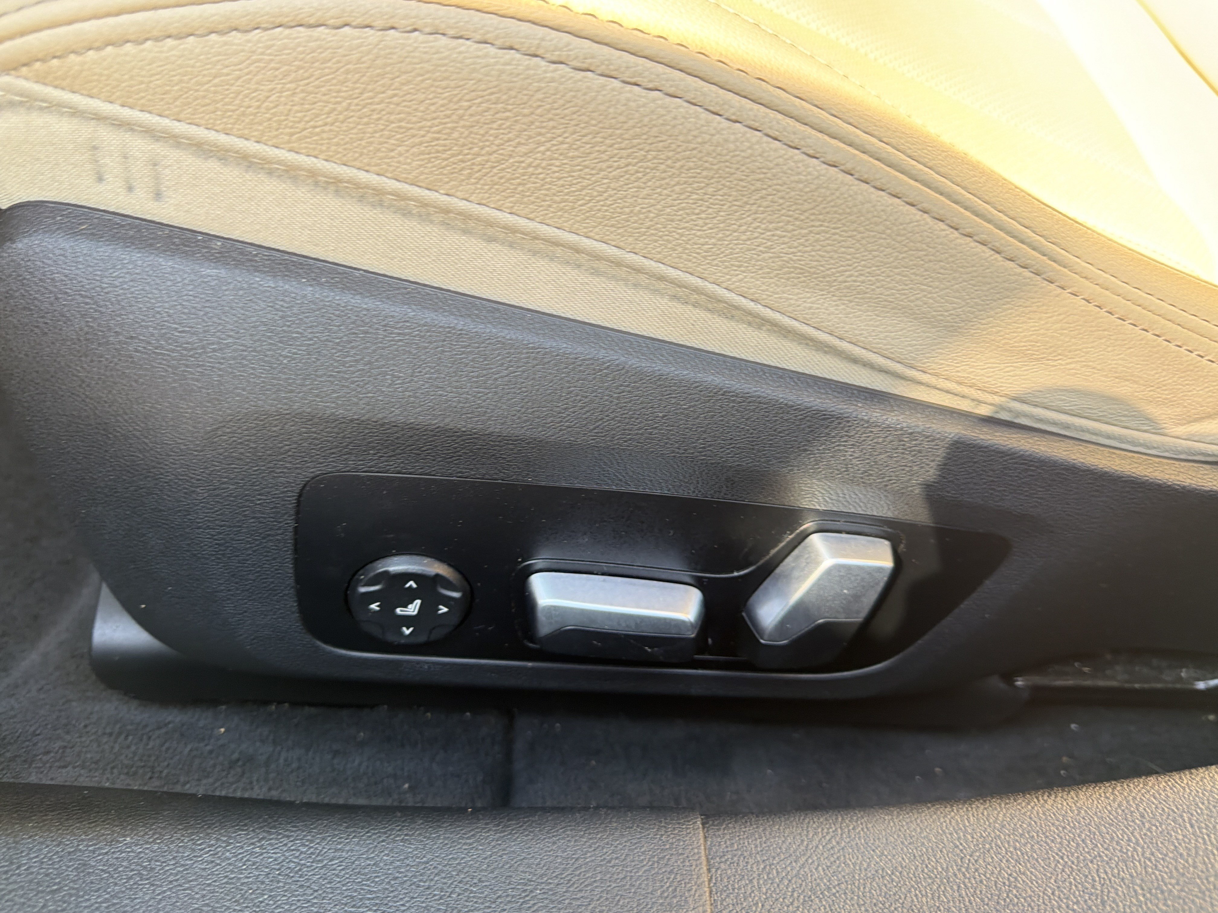 Used 2023 BMW i4 eDrive40 w/ Premium Package RWD image 72