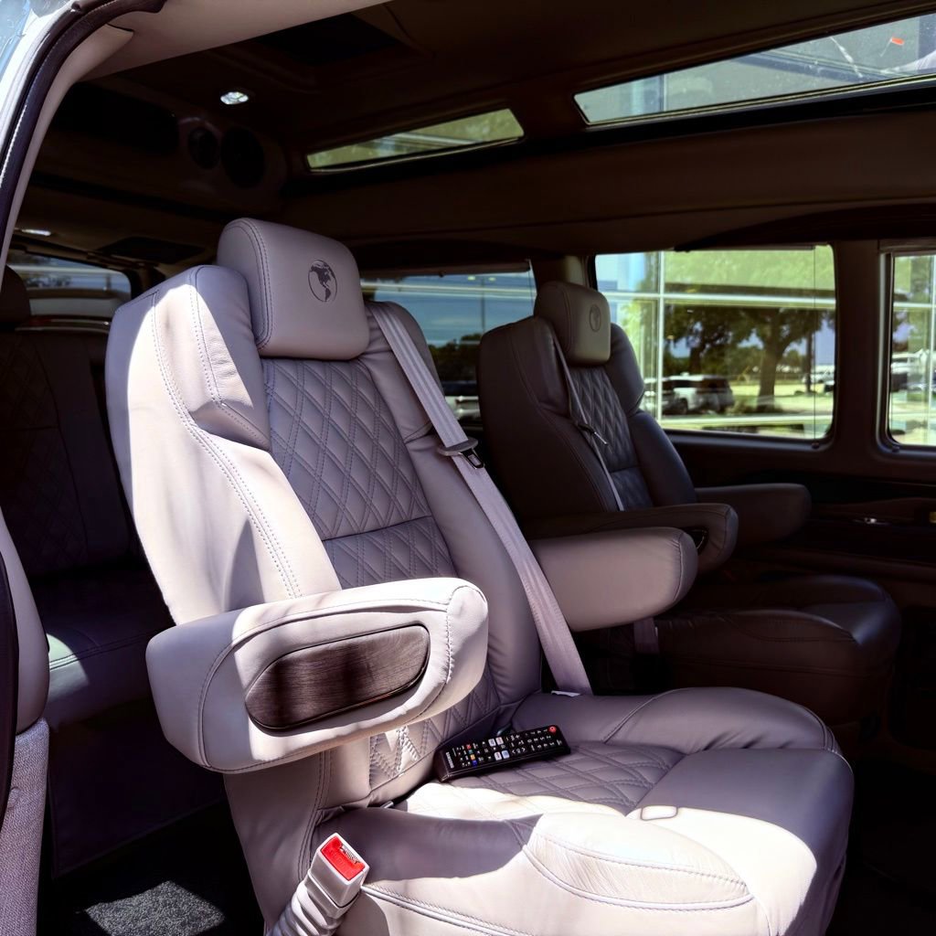 Used 2025 GMC Savana 2500 w/ Driver Convenience Package RWD image 24