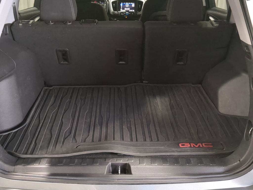 Used 2023 GMC Terrain SLE w/ Driver Convenience Package AWD/4WD image 39