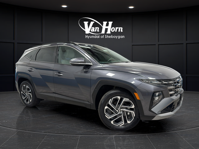 Used 2025 Hyundai Tucson Limited AWD/4WD image 1