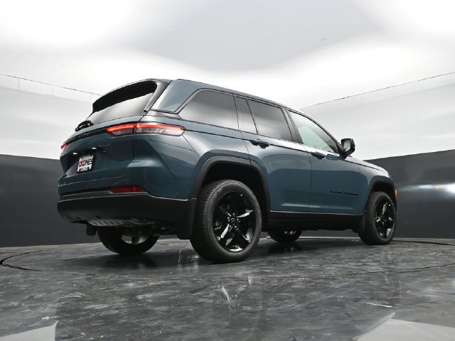 New 2027 Jeep Grand Cherokee Limited w/ Limited Altitude Package AWD/4WD image 57