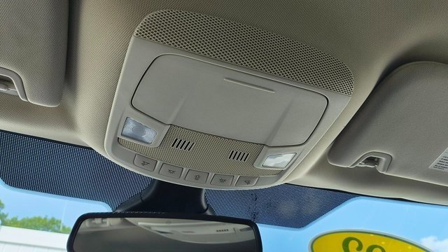 Used 2022 Ford Edge SEL image 8