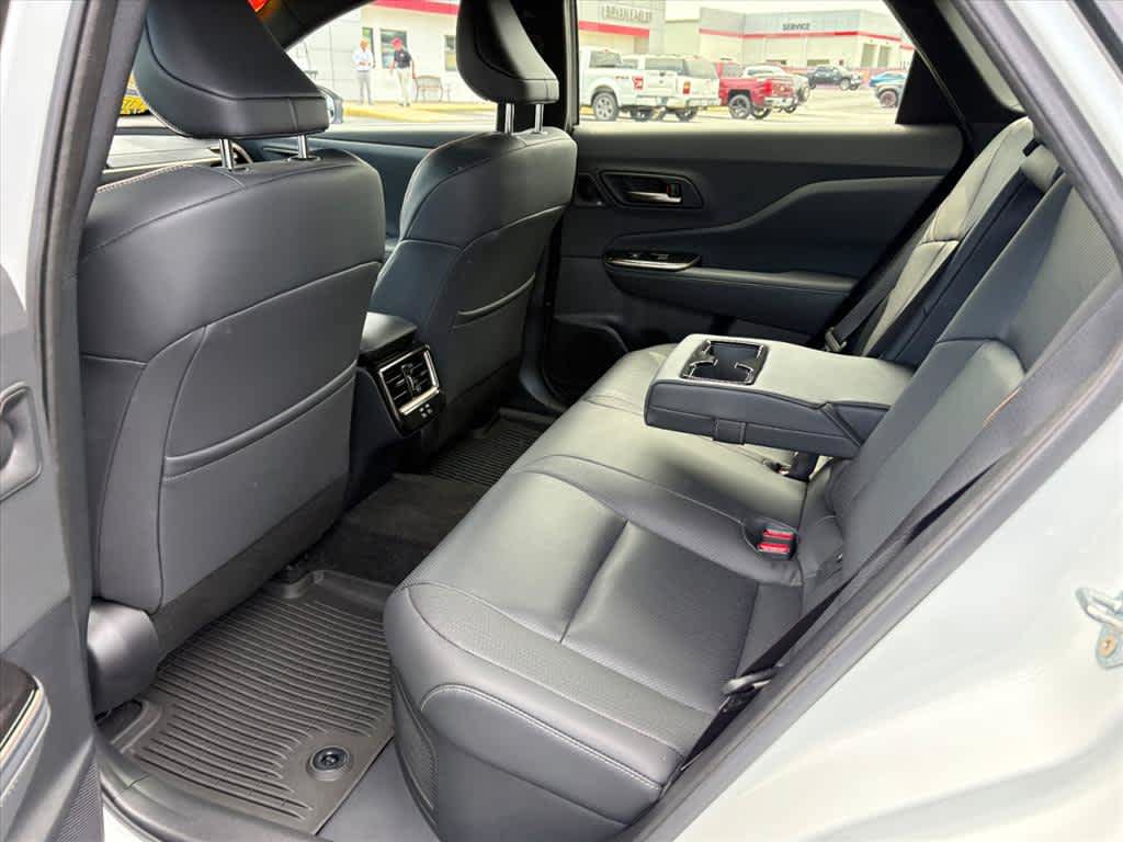 Used 2025 Toyota Crown Signia w/ Advanced Technology Package AWD/4WD image 9
