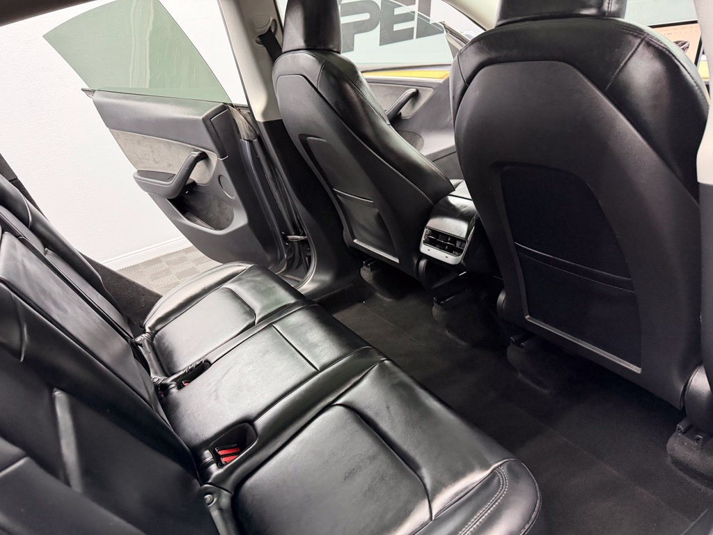 Used 2023 Tesla Model Y Long Range AWD/4WD image 43