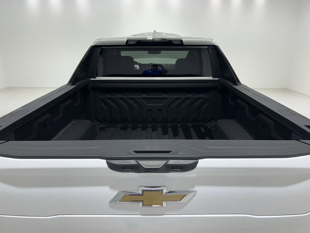 New 2025 Chevrolet Silverado EV LT image 23