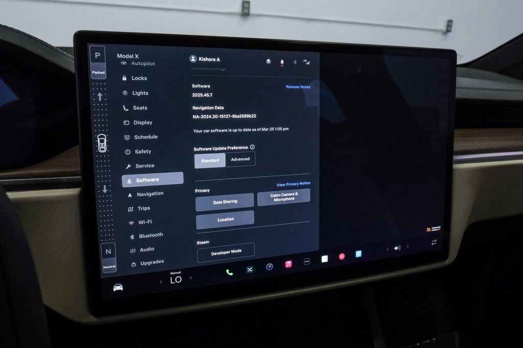 Used 2023 Tesla Model X image 32