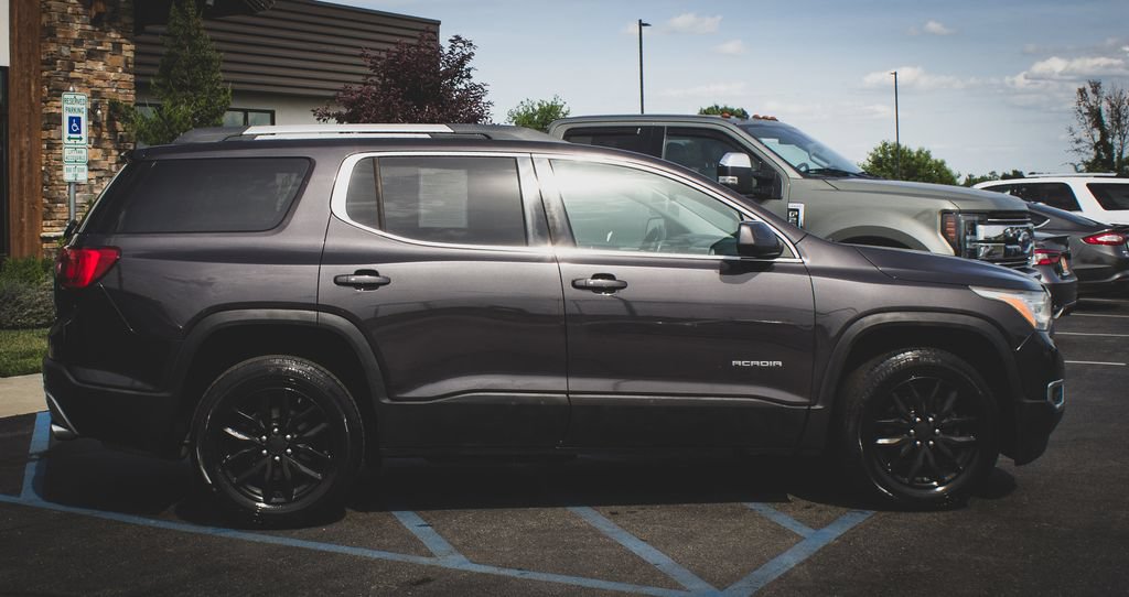 Used 2018 GMC Acadia SLT FWD image 26