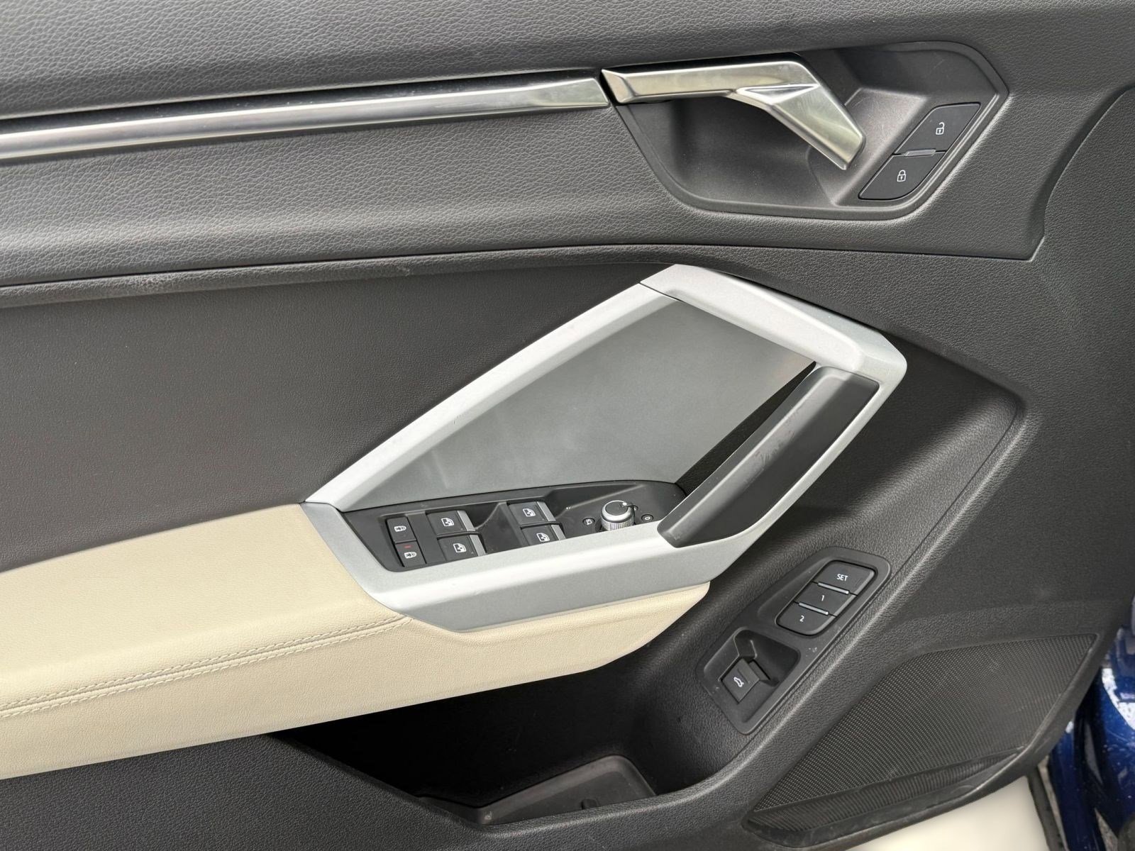 Used 2023 Audi Q3 2.0T Premium w/ Convenience Package image 13