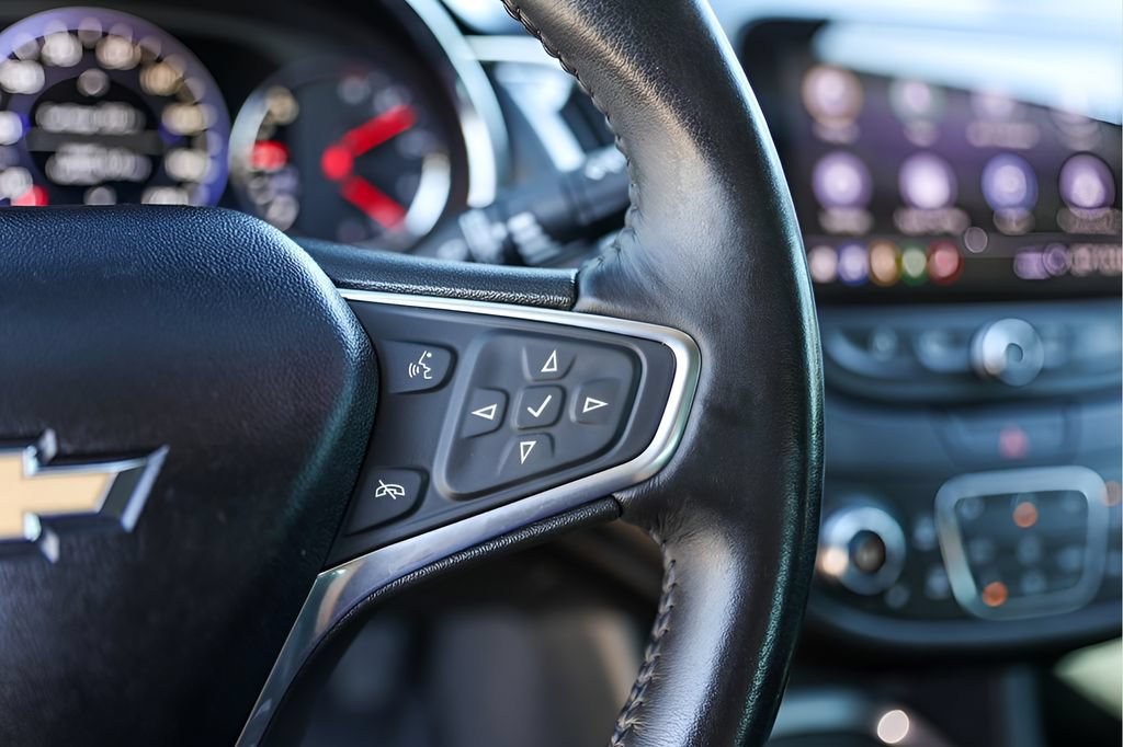 Used 2020 Chevrolet Malibu Premier FWD image 16