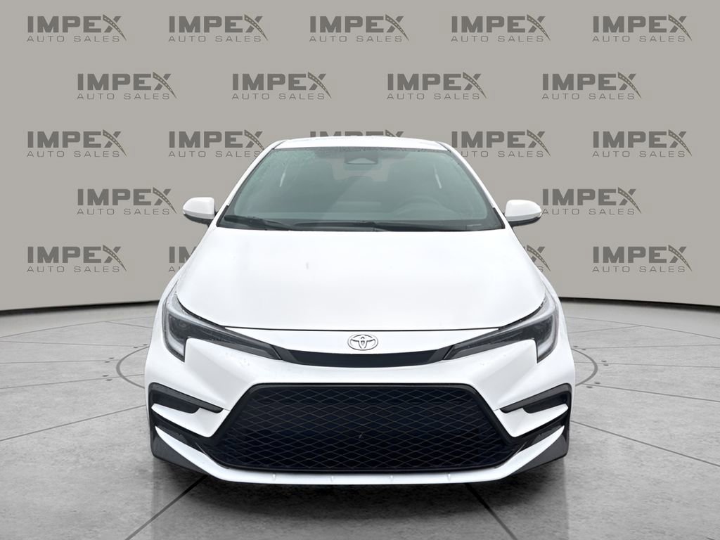 Used 2026 Toyota Corolla SE FWD image 8