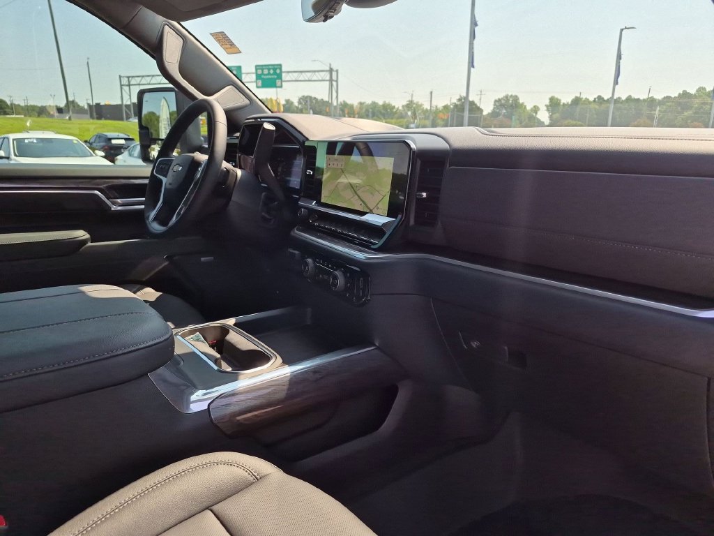 New 2026 Chevrolet Silverado 2500 LTZ w/ LTZ Plus Package AWD/4WD image 36