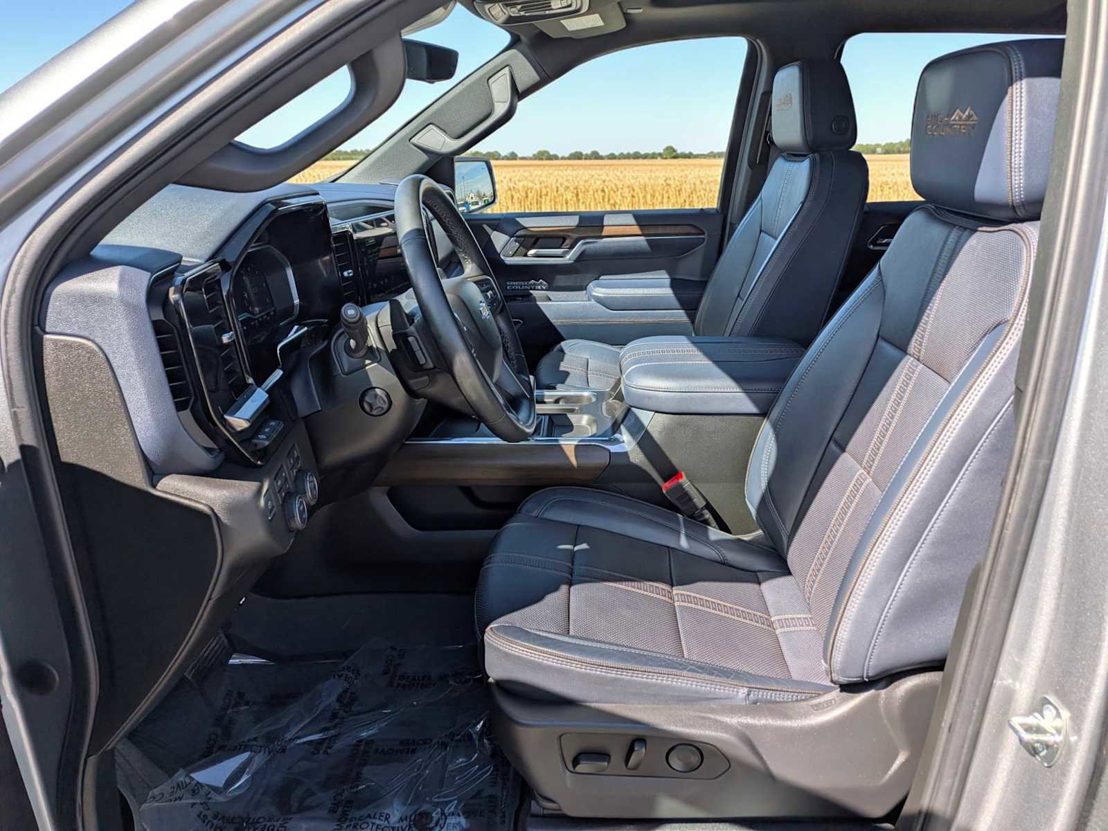 Used 2023 Chevrolet Silverado 1500 High Country w/ High Country Premium Package image 15