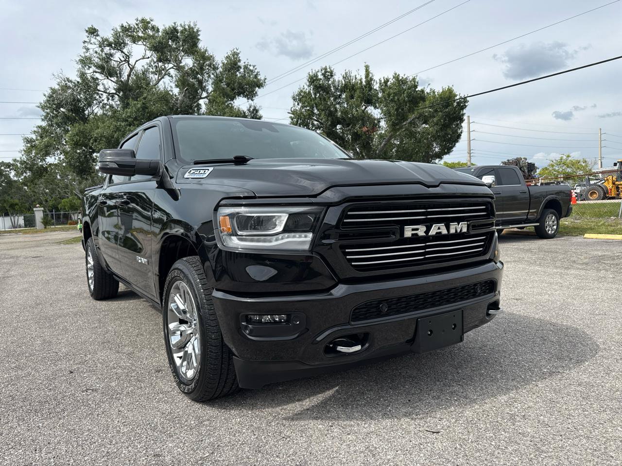 Used 2023 RAM 1500 Laramie RWD image 11