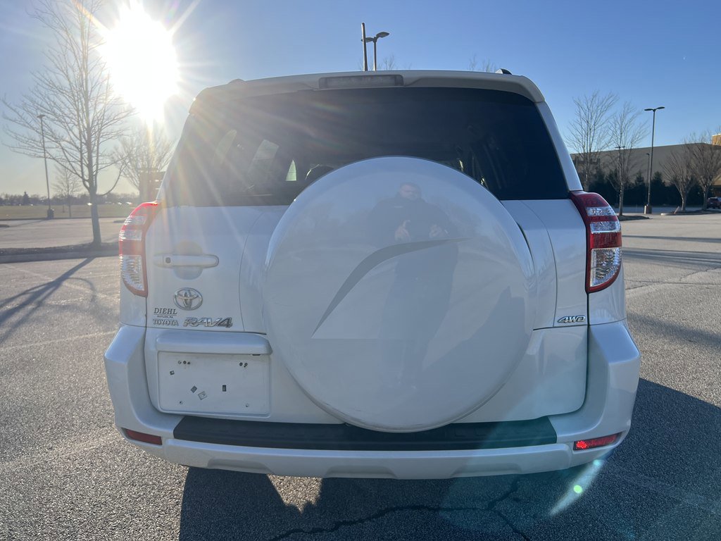 Used 2010 Toyota RAV4 Limited image 4