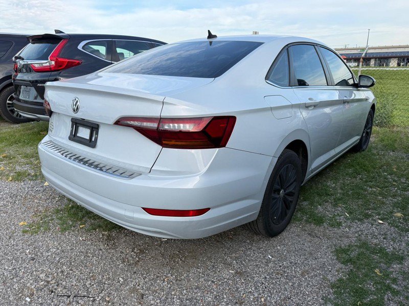 Used 2019 Volkswagen Jetta SEL FWD image 4