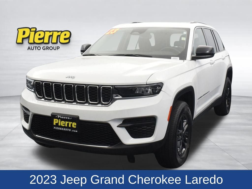 Used 2023 Jeep Grand Cherokee Laredo