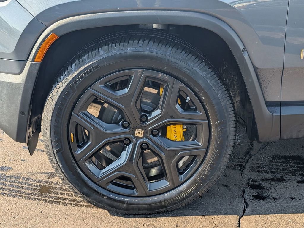 Used 2022 Rivian R1T Adventure image 15