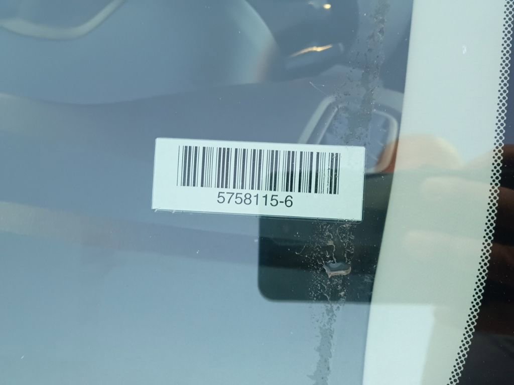 Used 2025 Hyundai Venue SEL FWD image 9