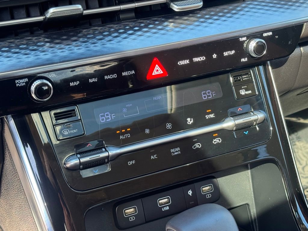 Used 2024 Kia Carnival SX Prestige image 12