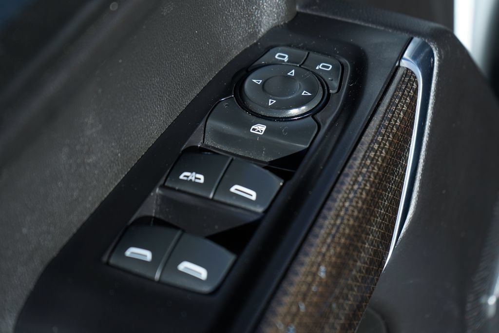 Used 2021 Chevrolet Silverado 1500 LT Trail Boss w/ Convenience Package II AWD/4WD image 11
