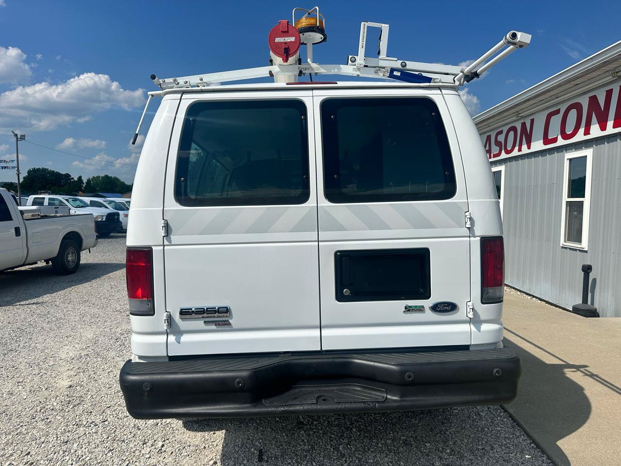 Used 2012 Ford E-350 and Econoline 350 Super Duty w/ Insulation Pkg RWD image 6