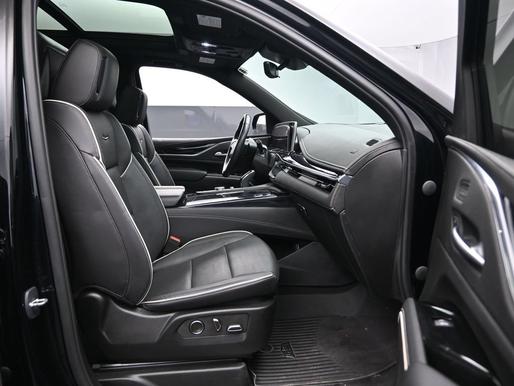 Used 2023 Cadillac Escalade Sport w/ Touring Package AWD/4WD image 32
