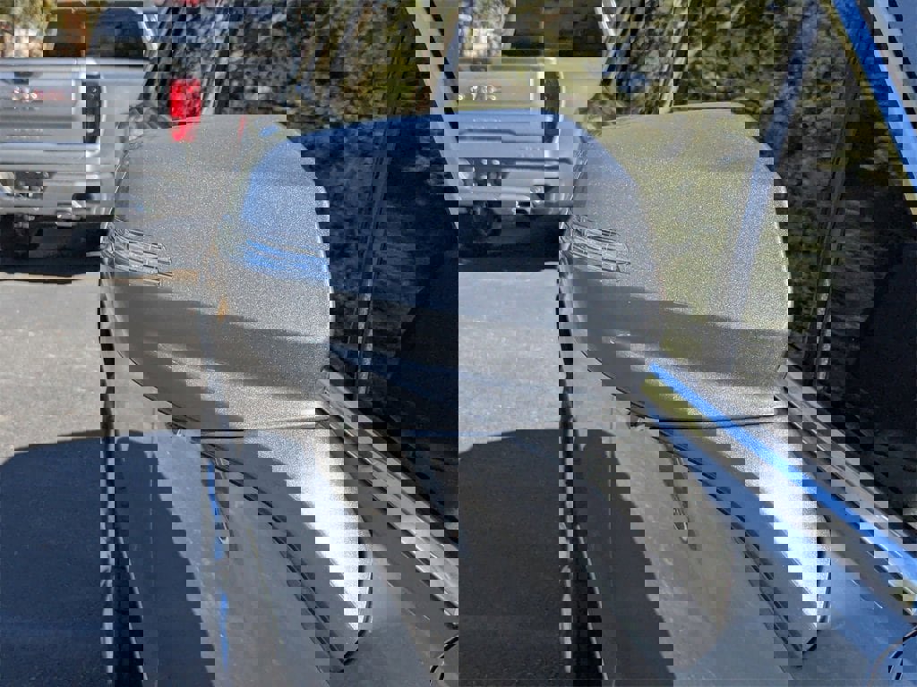 New 2026 Cadillac XT5 Luxury image 14