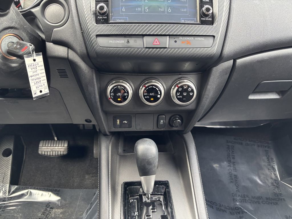 Used 2024 Mitsubishi Outlander Sport ES AWD/4WD image 18