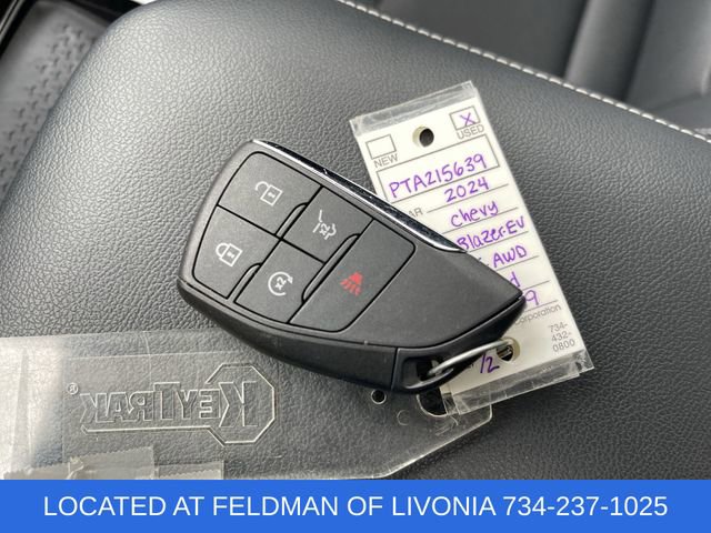 Used 2024 Chevrolet Blazer EV LT image 34