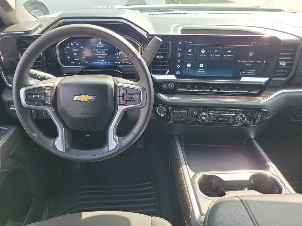 Used 2026 Chevrolet Silverado 2500 LT w/ All Star Edition AWD/4WD image 4