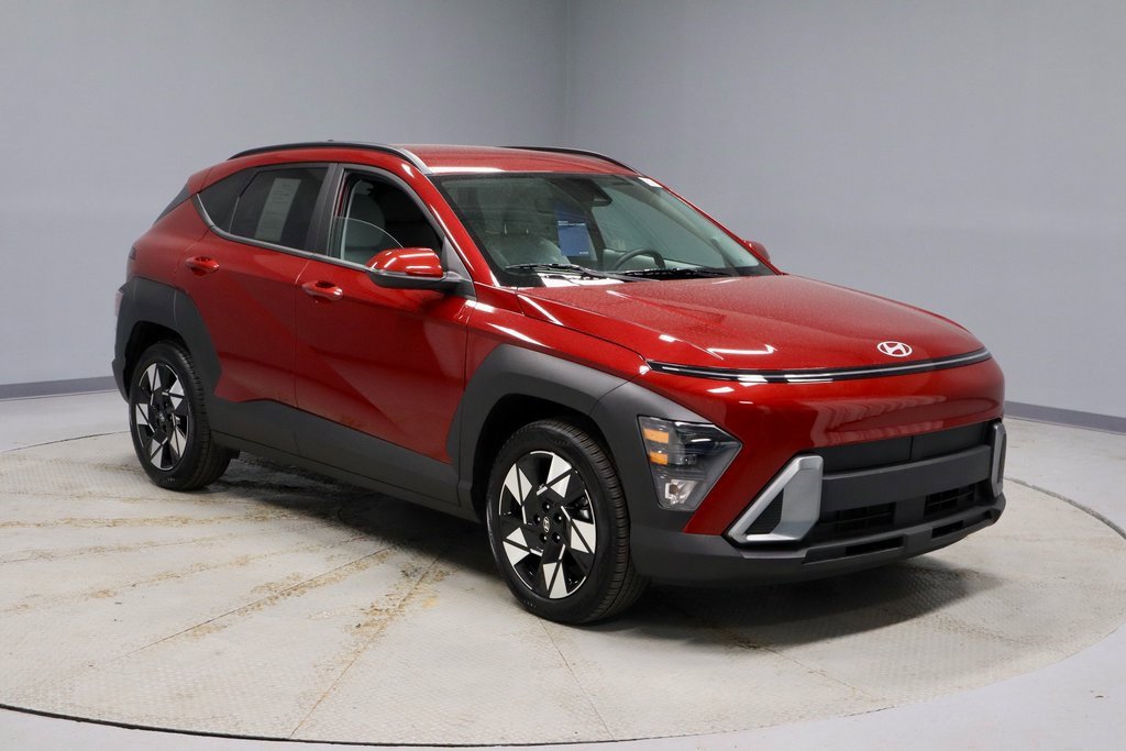 Certified 2025 Hyundai Kona SEL image 1