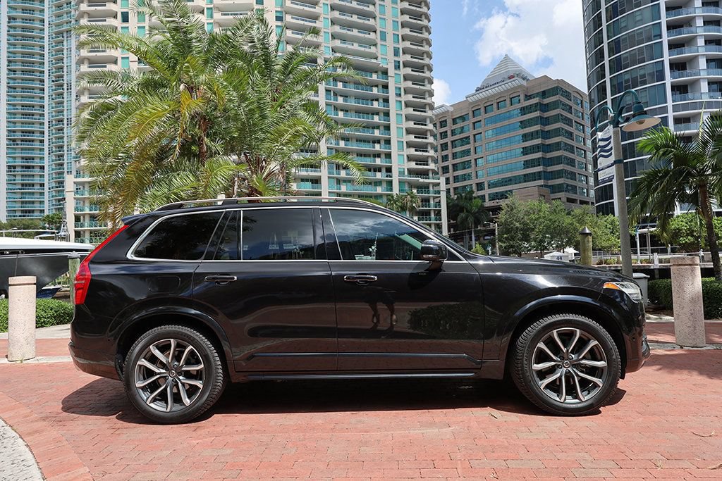 Used 2018 Volvo XC90 T6 Momentum w/ Convenience Package AWD/4WD image 4