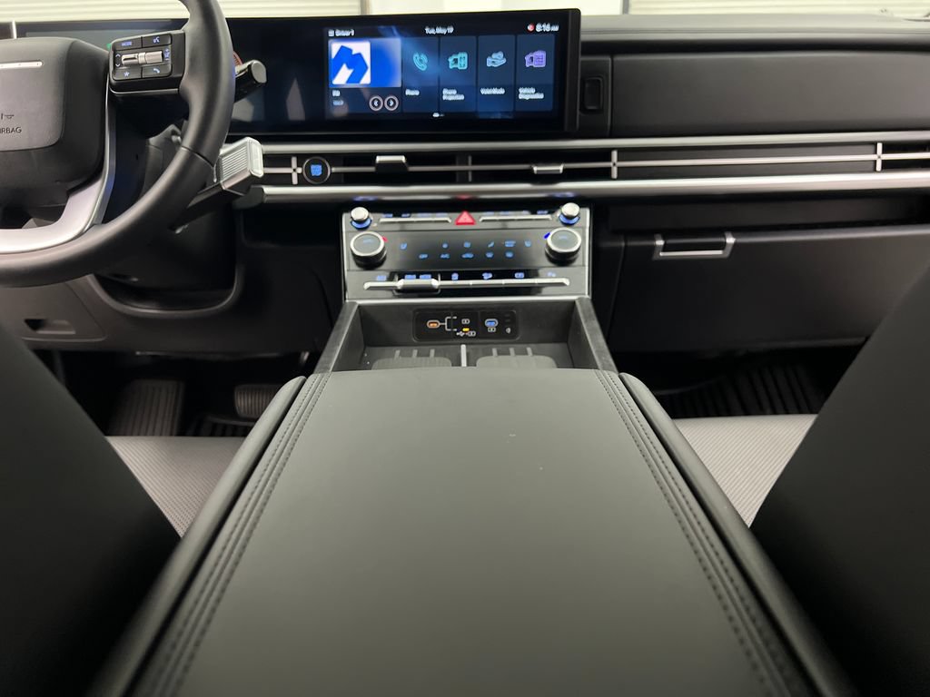Used 2026 Hyundai Santa Fe SEL FWD image 54