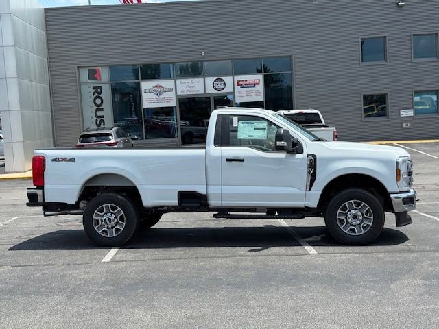 New 2025 Ford F350 XLT image 7