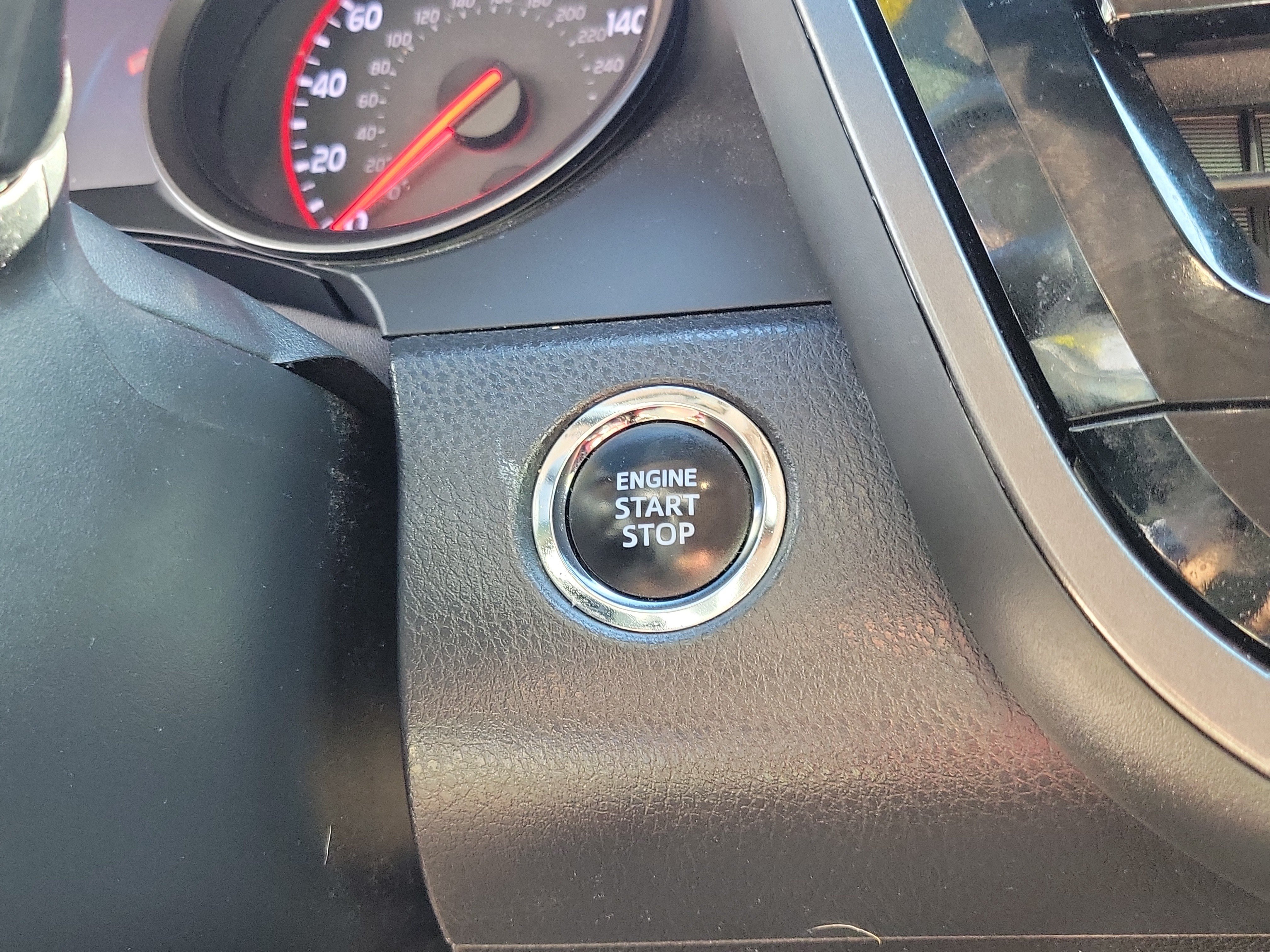 Used 2022 Toyota Camry XSE FWD image 16