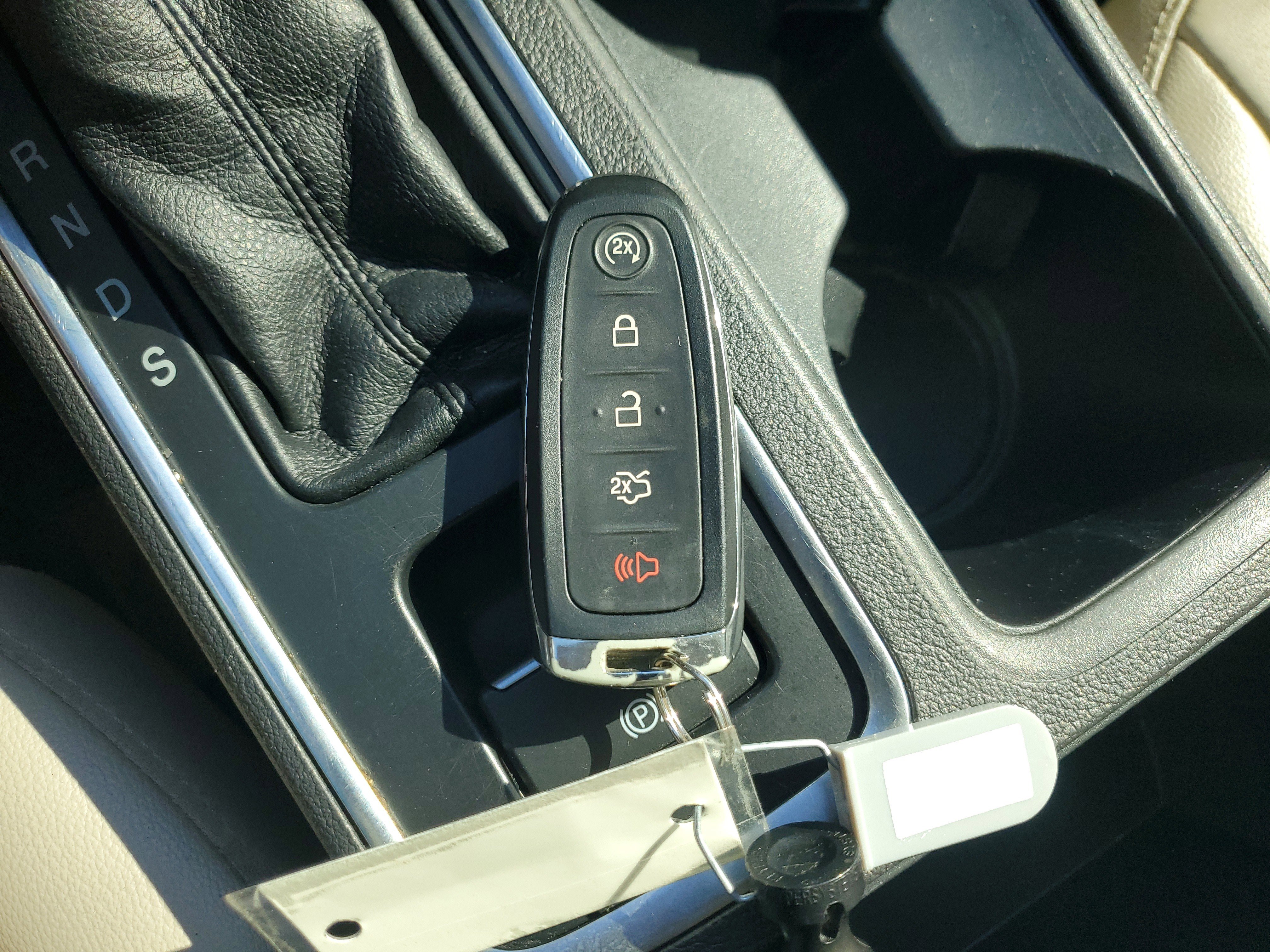 Used 2019 Ford Escape Titanium image 31