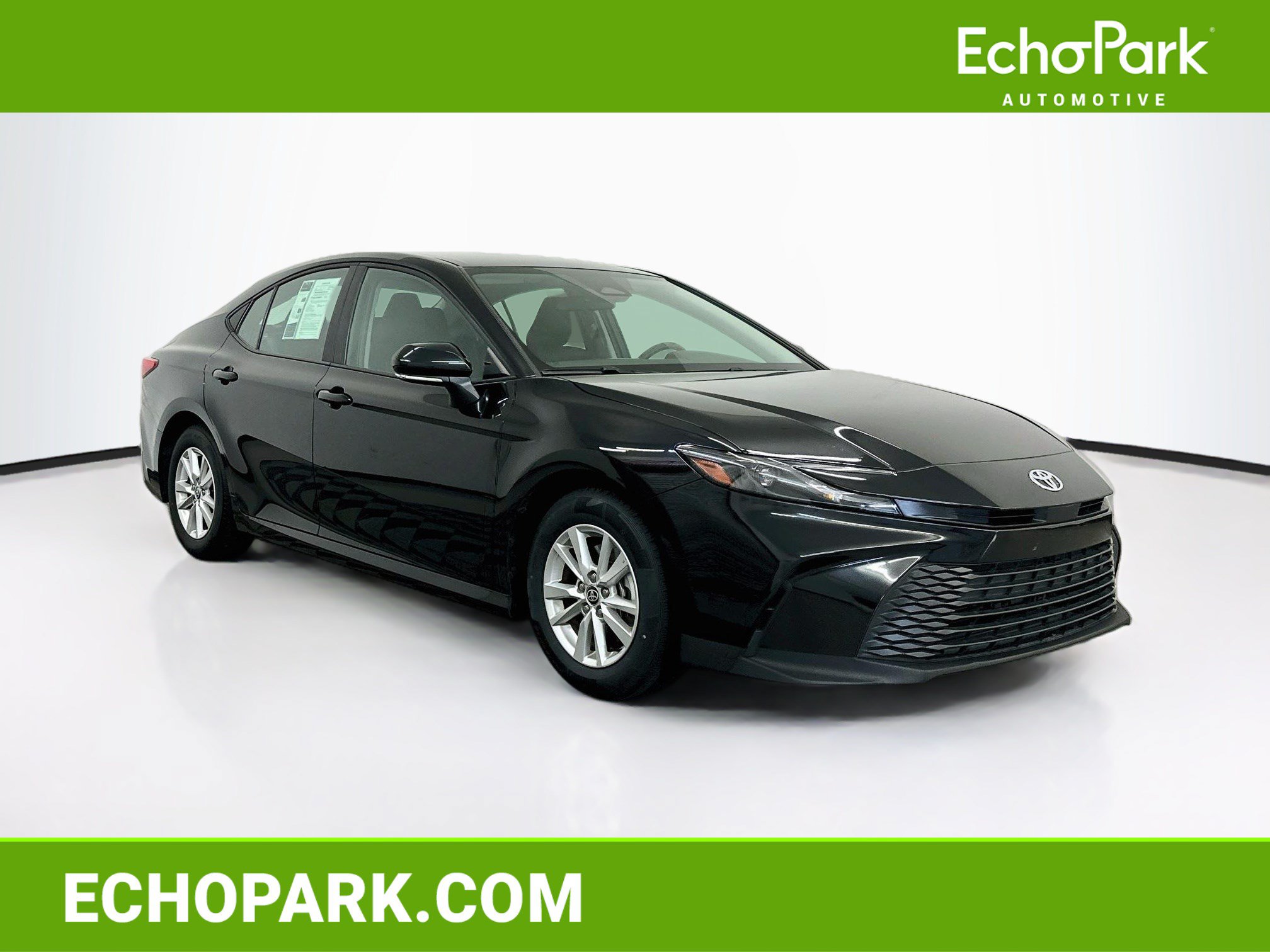 Used 2025 Toyota Camry LE FWD image 1