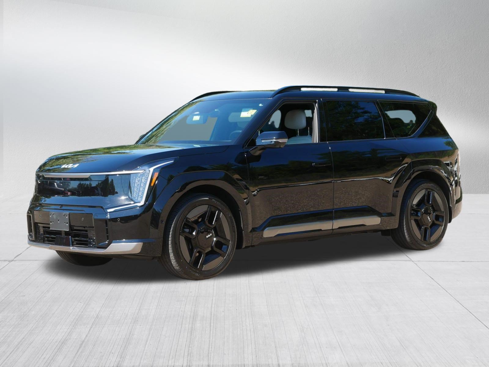 Certified 2024 Kia EV9 GT-Line AWD/4WD image 3