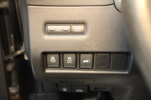 Used 2018 Nissan Murano SV AWD/4WD image 15