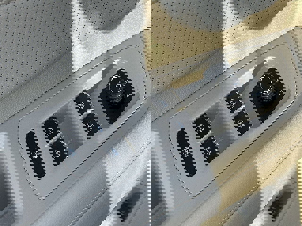 New 2026 Volkswagen Atlas SE image 17