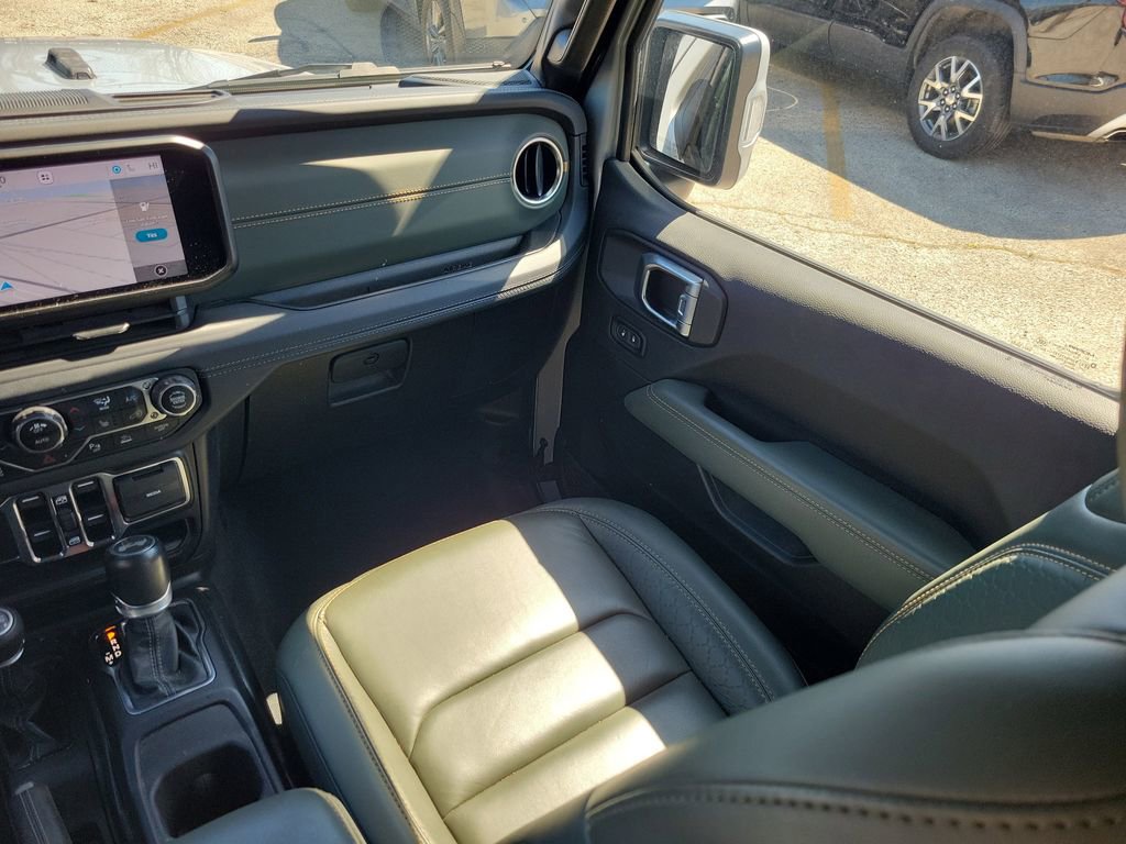 Used 2024 Jeep Wrangler High Altitude image 11