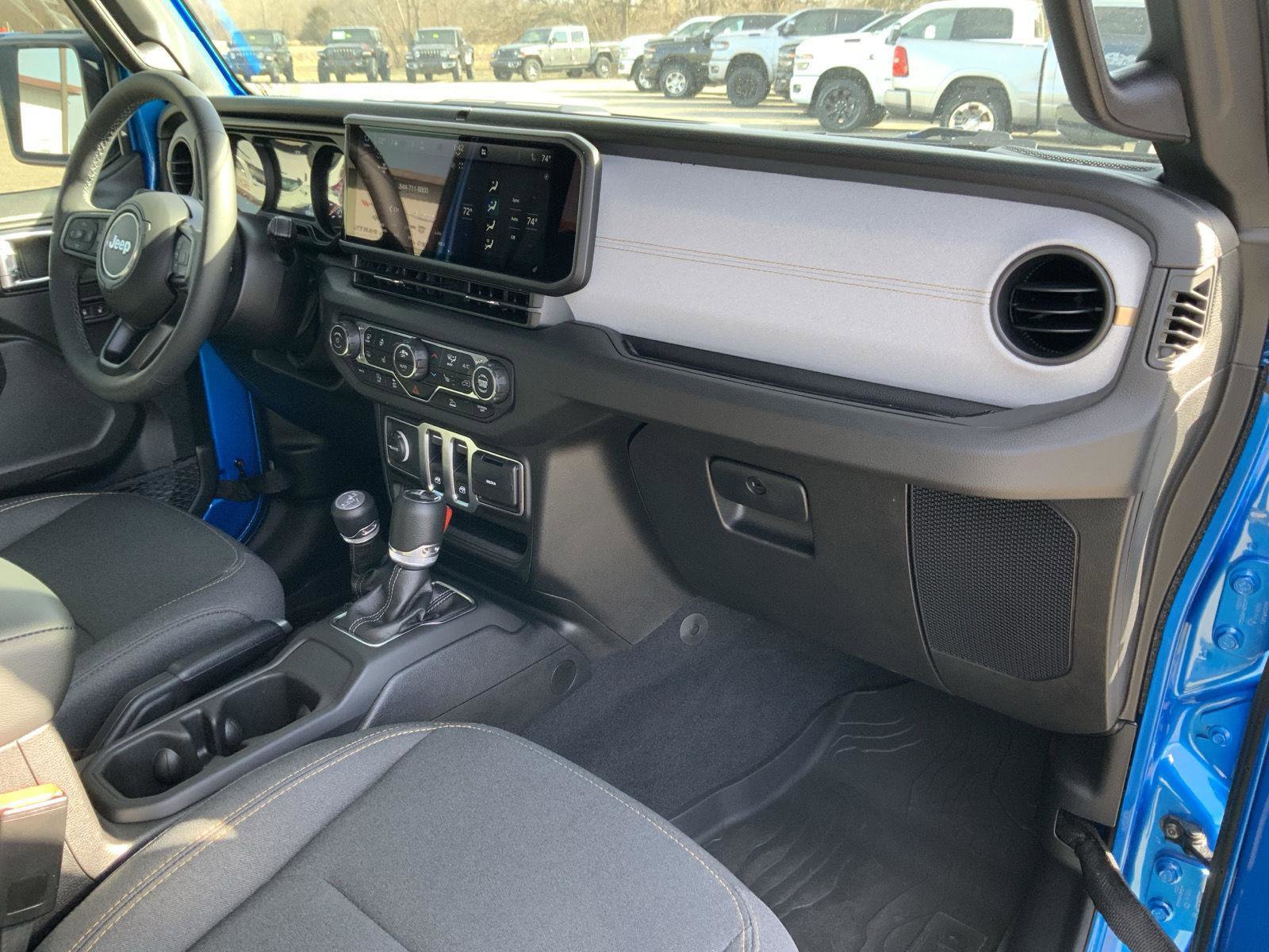 Used 2025 Jeep Wrangler Sport image 52