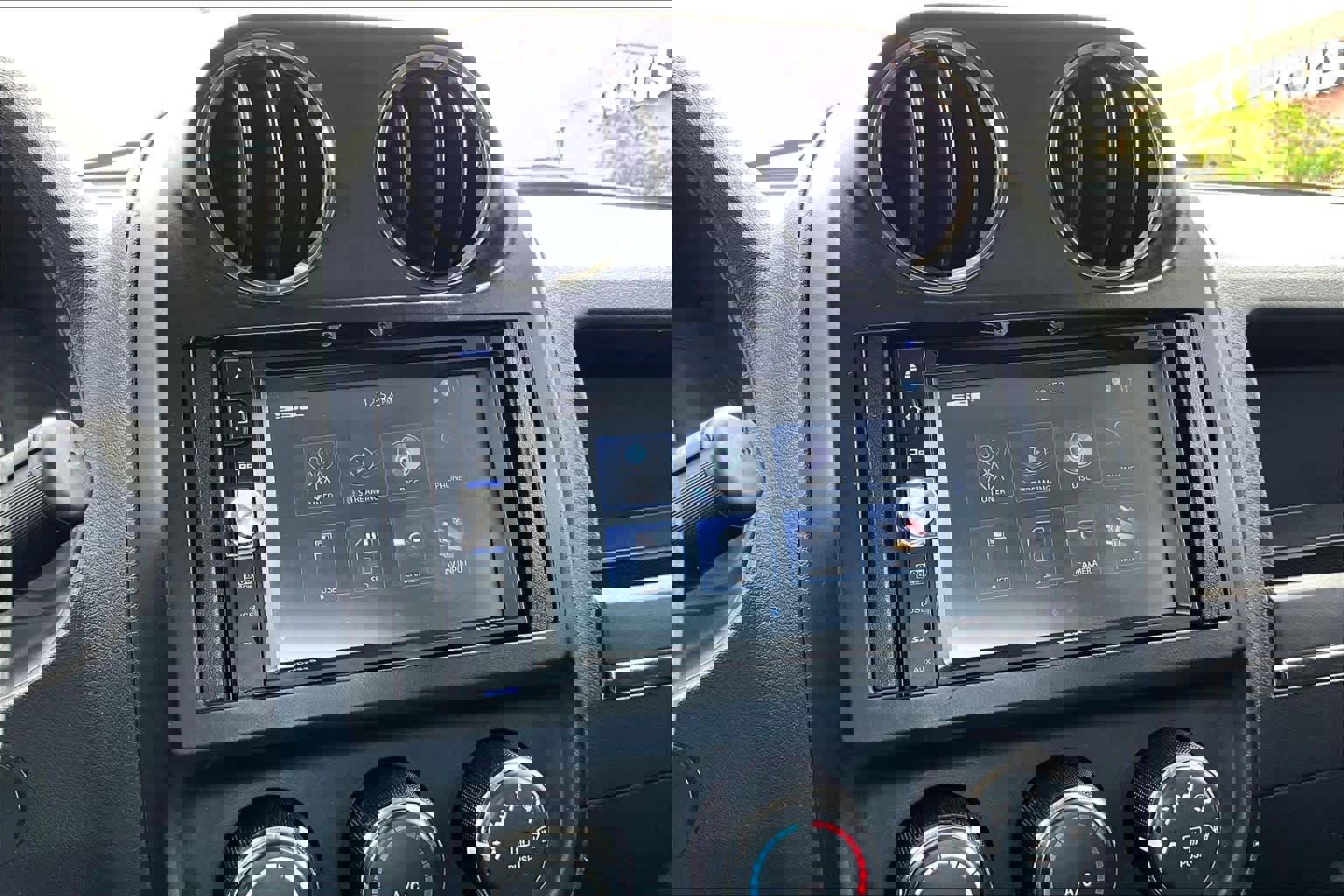 Used 2016 Jeep Patriot Sport w/ Power Value Group AWD/4WD image 33