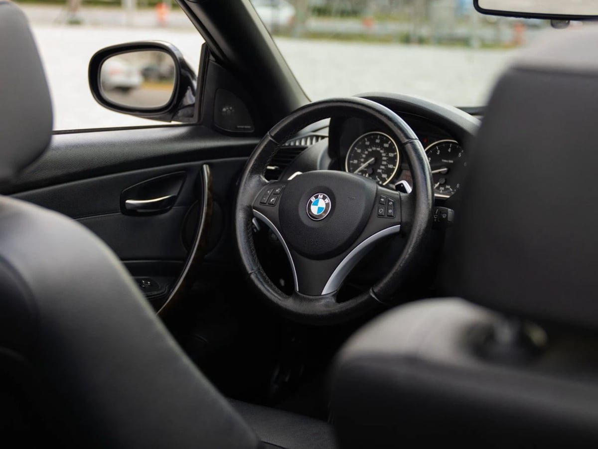 Used 2012 BMW 135i Convertible RWD image 37