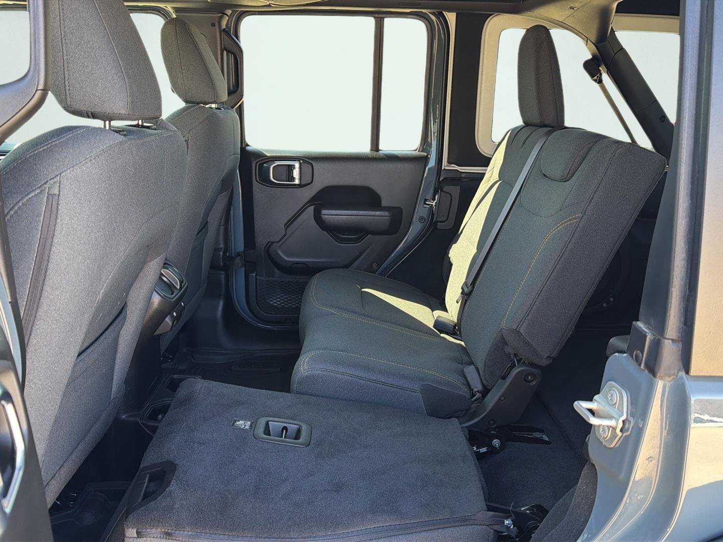 Used 2024 Jeep Wrangler Willys image 26