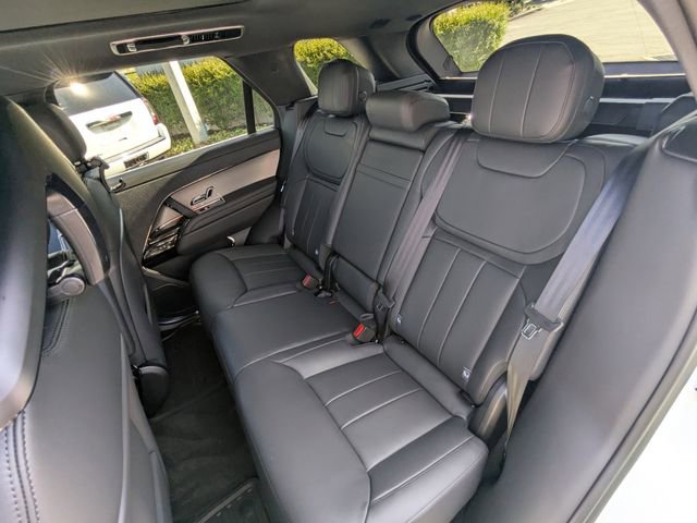 New 2026 Land Rover Range Rover Sport Dynamic SE image 12