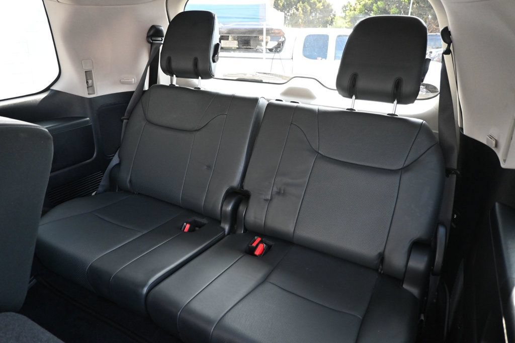 Used 2017 Lexus LX 570 4WD w/ Luxury Package image 20